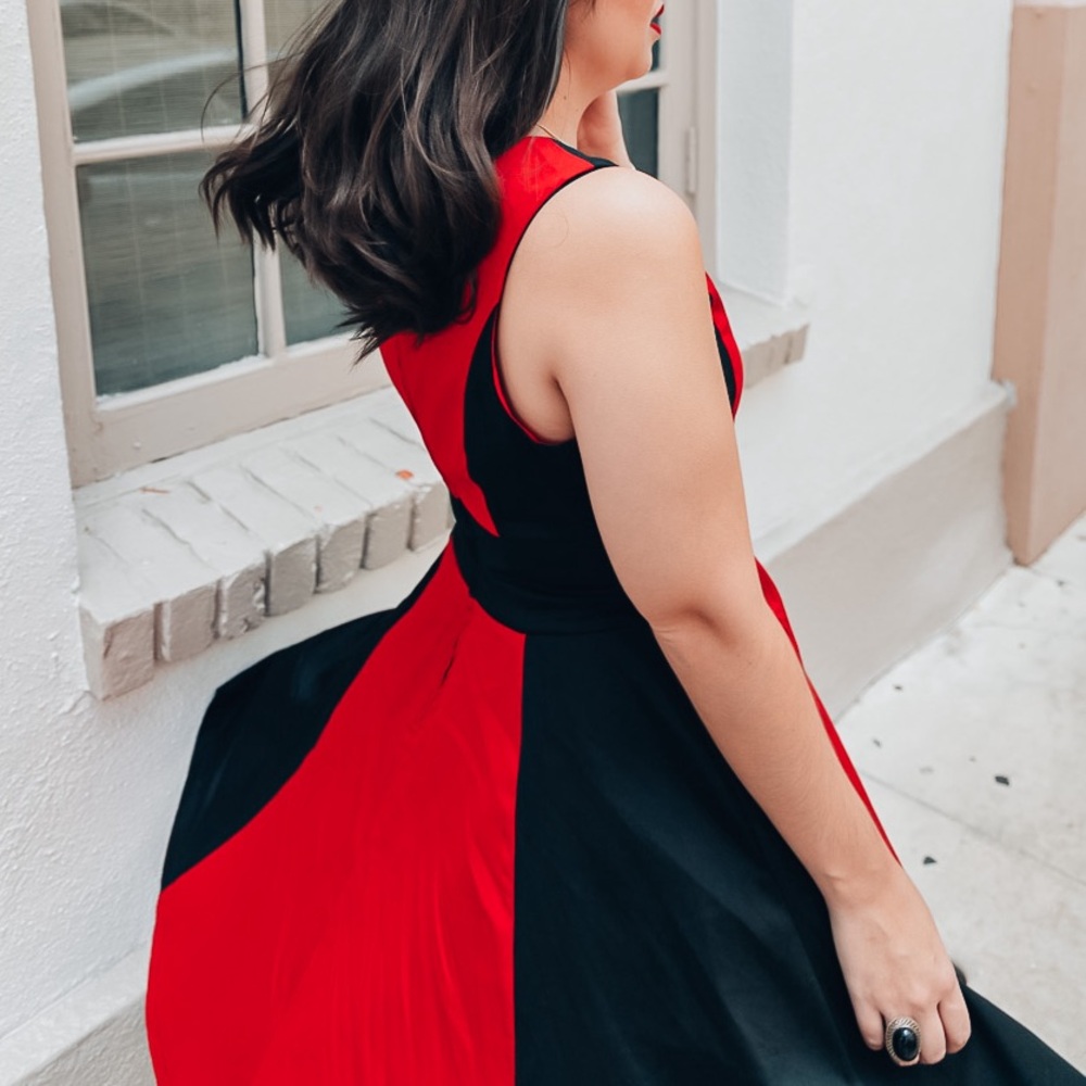 Her Universe Marvel WandaVision Scarlet Witch Dress - Picture 2 of 7